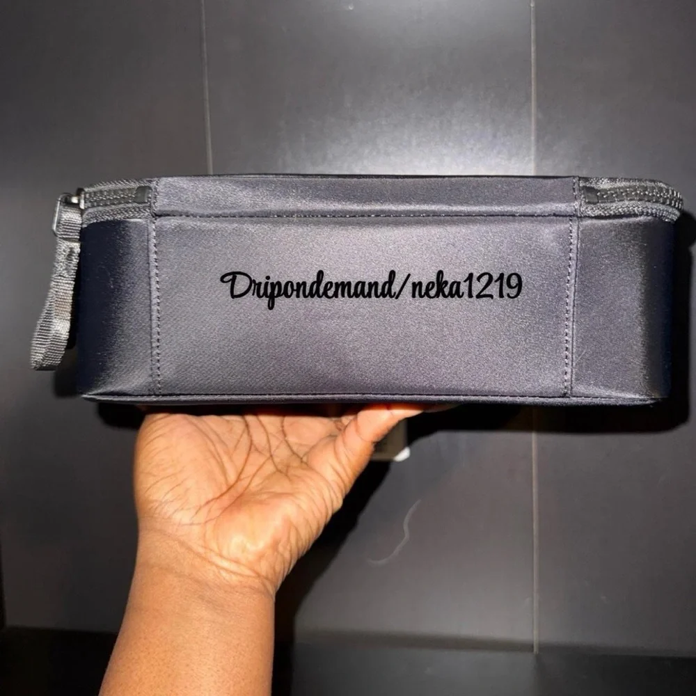 Lululemon New Crew Lunch Box- Black